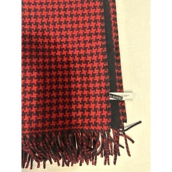 Talbots 100% Cashmere Wrap, Large Scarf Red‎ Black Houndstooth Pattern 16" x 70" - Picture 10 of 10
